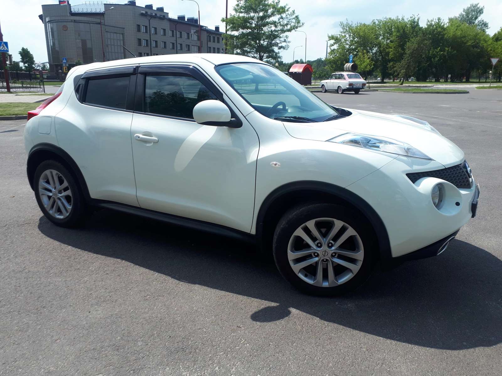 Nissan Juke (2012) , 158000 тыс. км, хэтчбек, 1600 см3, автоматическая,  бензин, полный привод, купить в кредит в Бресте