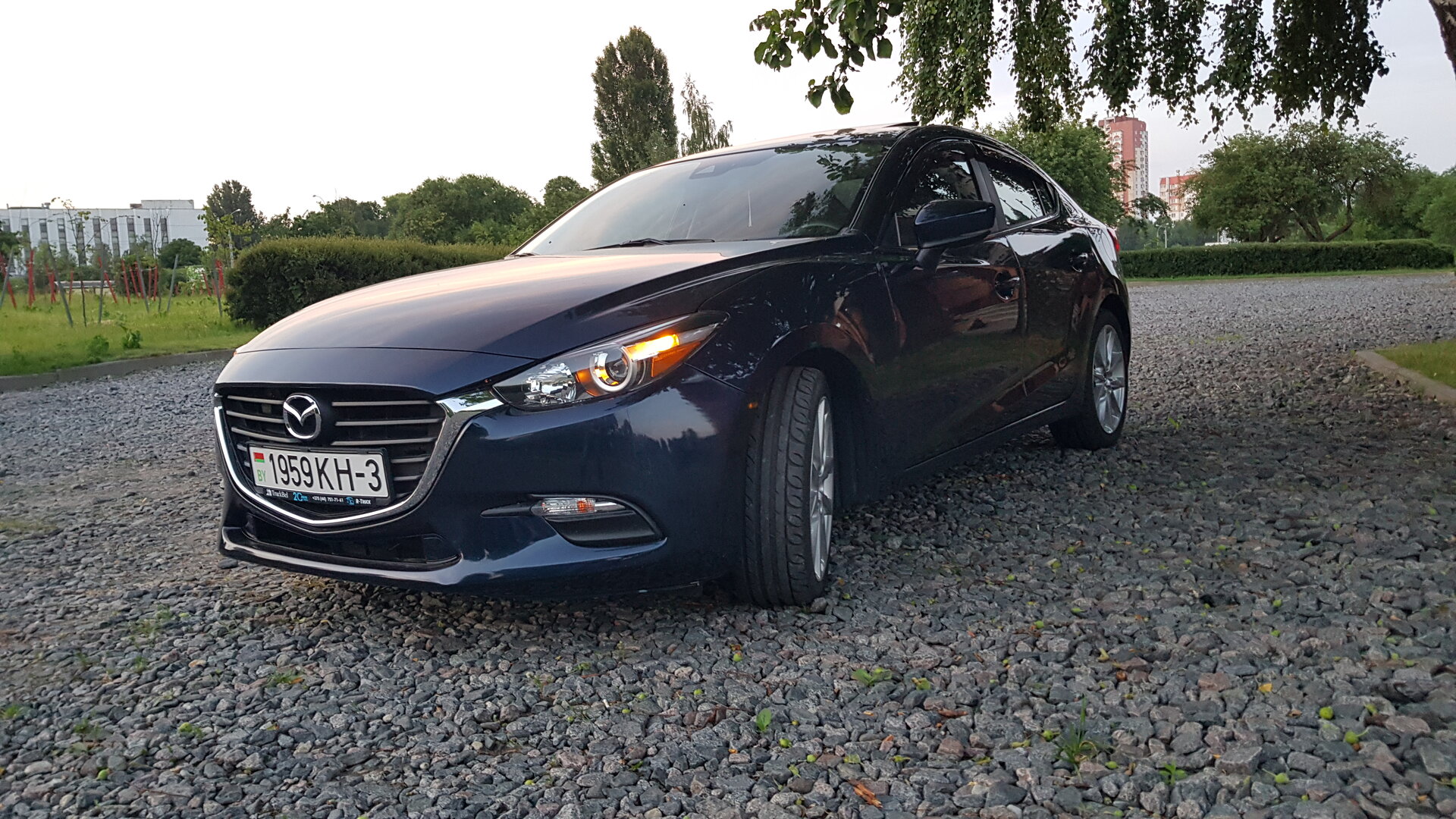 Mazda 3 (2017) III (BM) Рестайлинг, 71000 тыс. км, седан, 2000 см3,  автоматическая, бензин, передний привод, купить в кредит в Гомеле